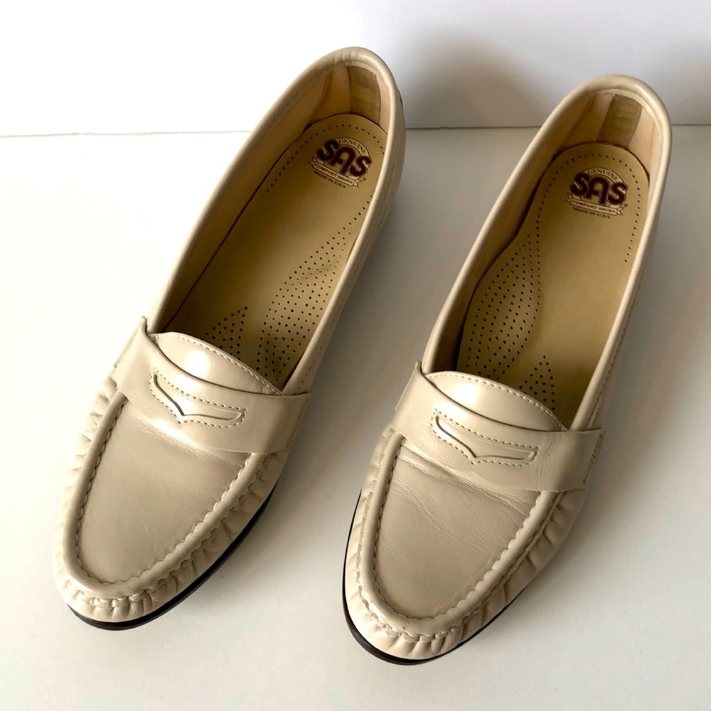 SAS Women’s Wink Bone Leather Loafers Size 9.5‎ Slip On Tripad Comfort